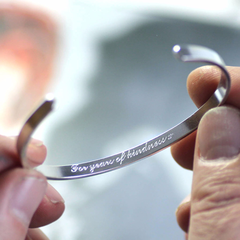 Vnox Dropshipping Aangepaste B - Cuff Bangle Bracelet recensie en prijs