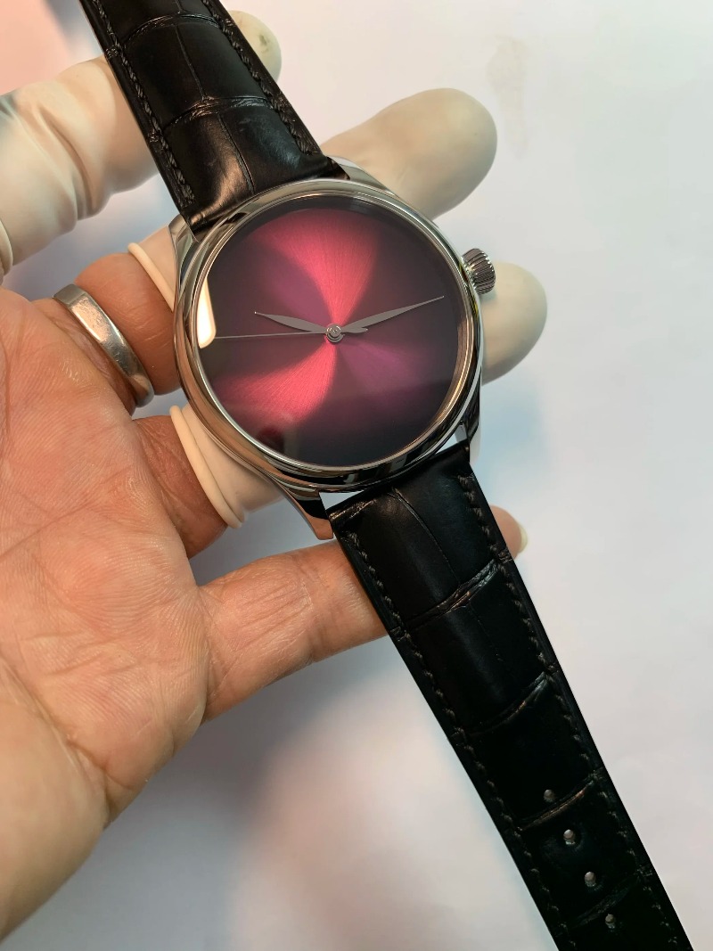 Woordeloos boek, Zwitsers fijn - Jewellery Watches recensie en prijs